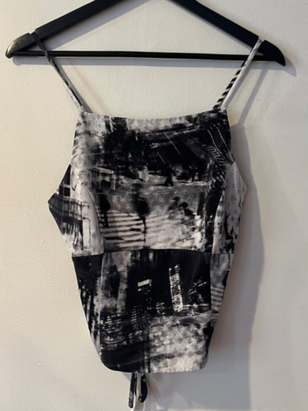 Drawstring Tank Top - Picture 5 of 6